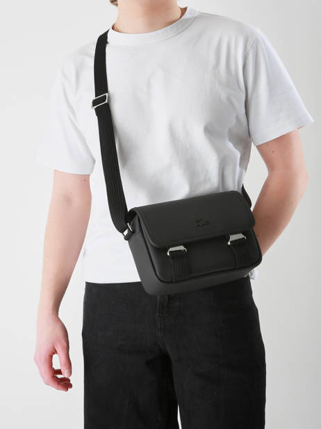 Sac Bandoulière Lacoste Noir men's classic NH4858HC vue secondaire 1